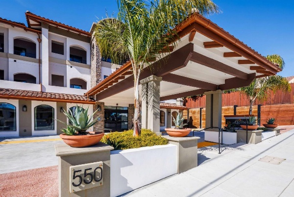 La Quinta Inn & Suites by Wyndham Santa Cruz Main image